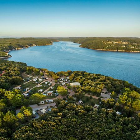 Maistra Camping Koversada Uncovered Naturist Pitches Vrsar Extérieur photo